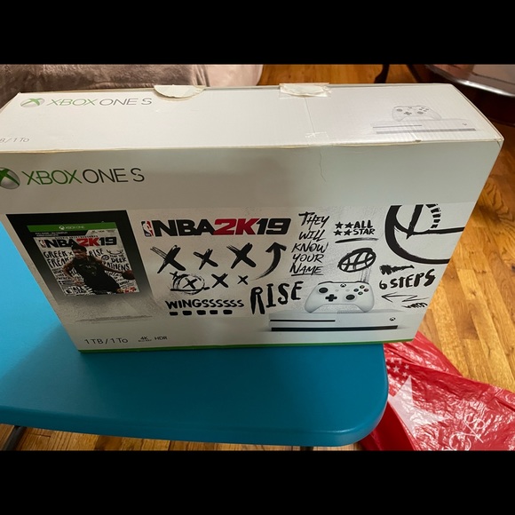 Brand new Xbox ONE S 1TB - Picture 2 of 8